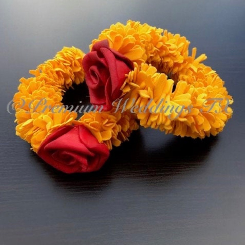2Ct Hand Gajra, Yellow Gajars, Bangle, Jewelry, Wedding,